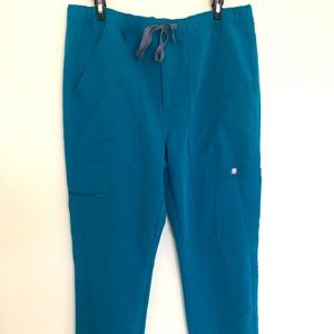 Figs scrub bottoms. Turquoise color. Size medium